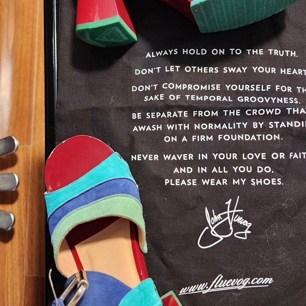 Fluevog open-toes sandals on platform 6 US size (Peru) suede multicolor